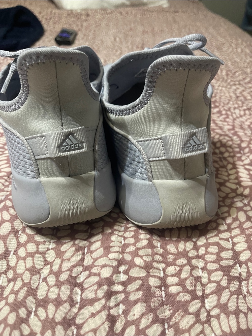 Adidas - Picture 3 of 4